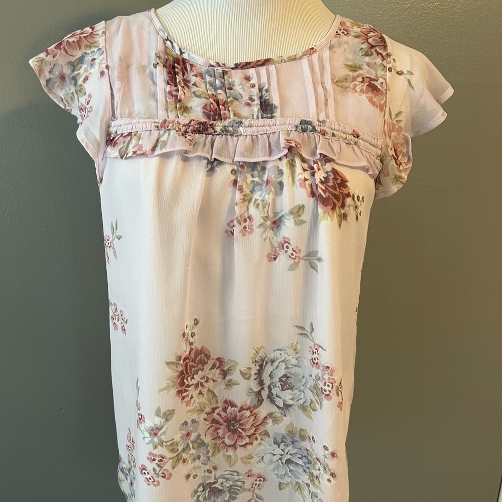 LOFT Pale Pink Floral Ruffle Cap-Sleeve Blouse